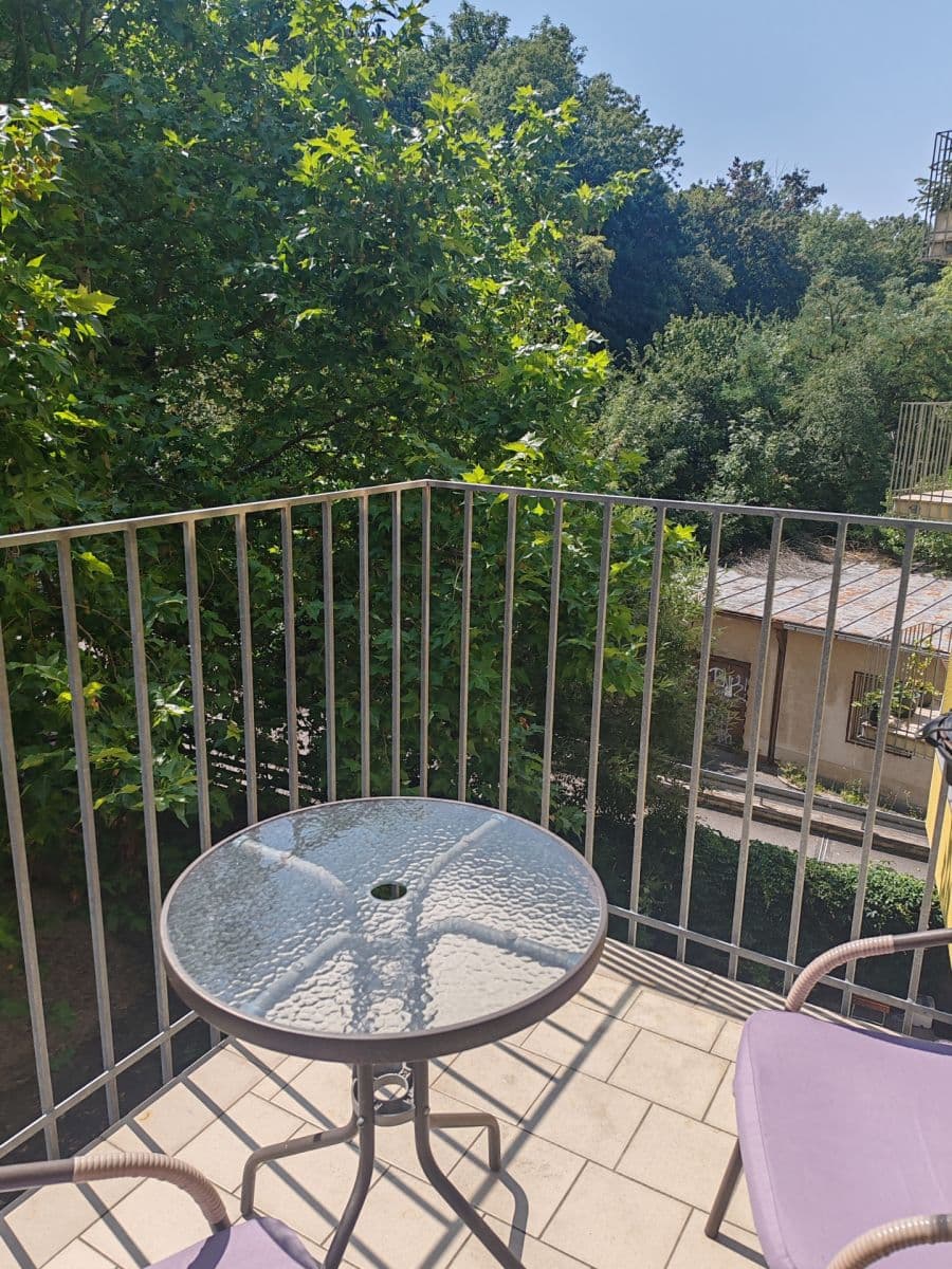 Studio flat to rent, 46 m², Jeseniova, Prague, Prague Studio flat to rent, 46 m², Jeseniova, Prague, Prague
