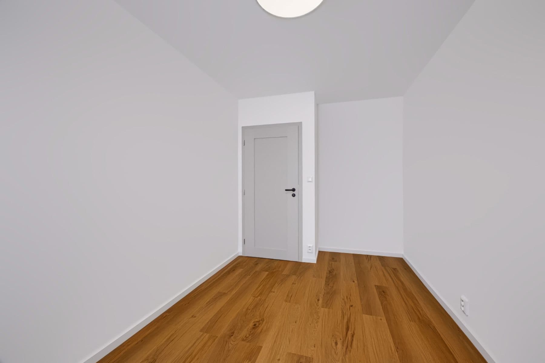 3 bedroom with open-plan kitchen flat for sale, 78 m², Hlavní, Prague, Prague 3 bedroom with open-plan kitchen flat for sale, 78 m², Hlavní, Prague, Prague