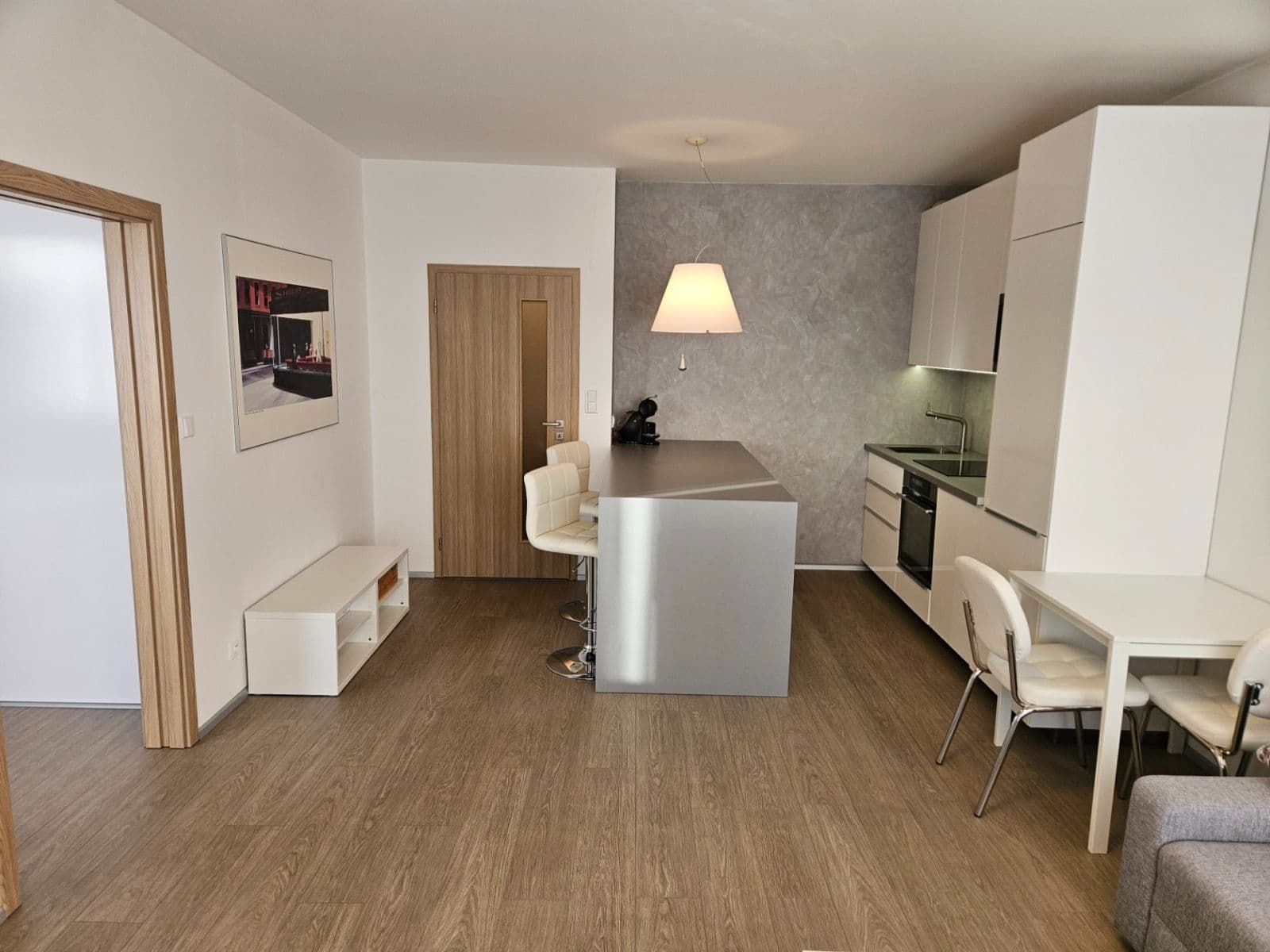 1 bedroom with open-plan kitchen flat to rent, 53 m², Kardausova, Prague, Prague 1 bedroom with open-plan kitchen flat to rent, 53 m², Kardausova, Prague, Prague
