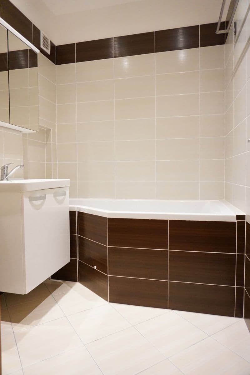 3 bedroom flat to rent, 73 m², Vazovova, Prague, Prague 3 bedroom flat to rent, 73 m², Vazovova, Prague, Prague