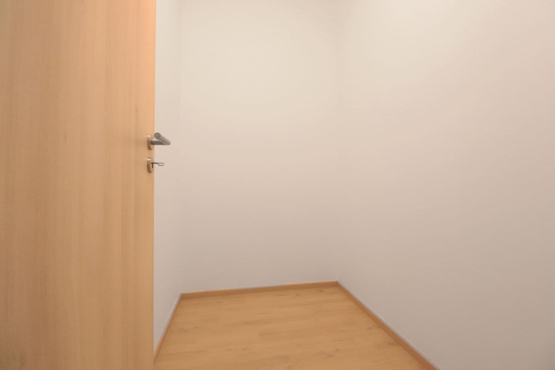 1 bedroom with open-plan kitchen flat to rent, 53 m², Velvarská, Horoměřice, Středočeský Region 1 bedroom with open-plan kitchen flat to rent, 53 m², Velvarská, Horoměřice, Středočeský Region