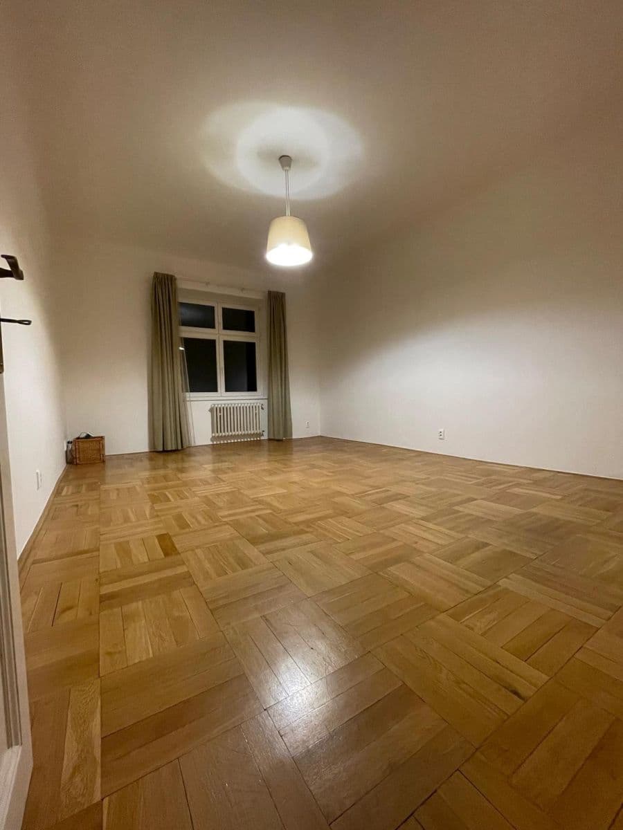 3 bedroom flat to rent, 110 m², Lucemburská, Prague, Prague 3 bedroom flat to rent, 110 m², Lucemburská, Prague, Prague
