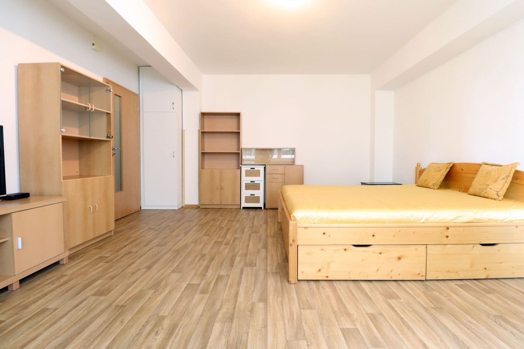 1 bedroom flat to rent, 44 m², Jana Švermy, Benešov, Středočeský Region 1 bedroom flat to rent, 44 m², Jana Švermy, Benešov, Středočeský Region