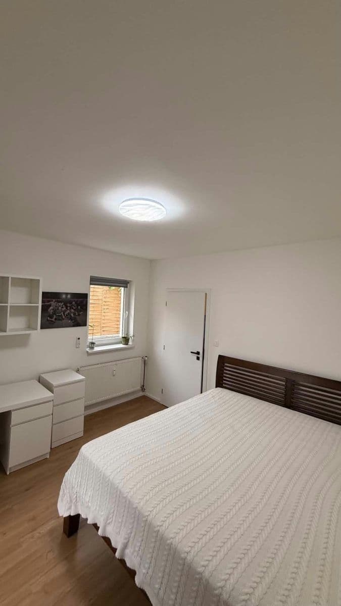1 bedroom with open-plan kitchen flat to rent, 34 m², Hálkova, Brno, Jihomoravský Region 1 bedroom with open-plan kitchen flat to rent, 34 m², Hálkova, Brno, Jihomoravský Region