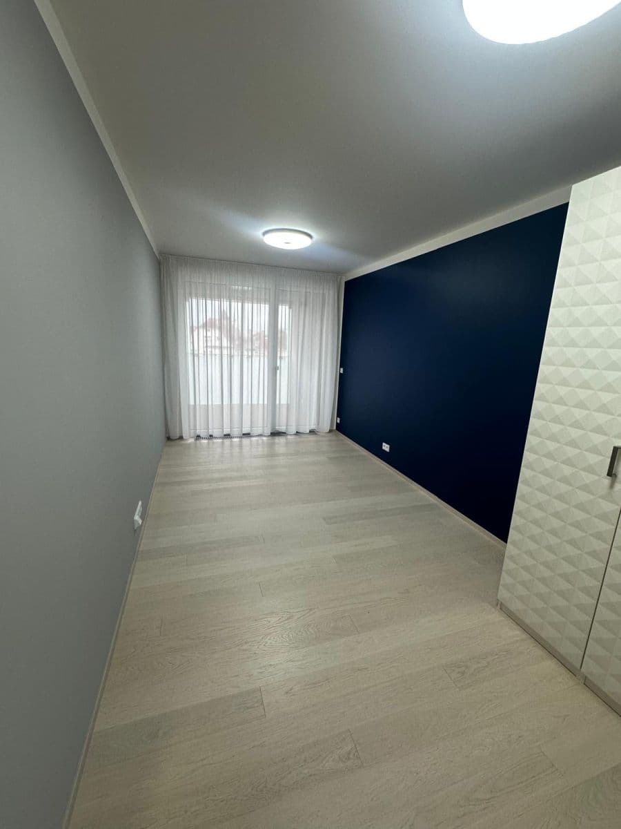 1 bedroom with open-plan kitchen flat for sale, 61 m², Hodonínská, Prague, Prague 1 bedroom with open-plan kitchen flat for sale, 61 m², Hodonínská, Prague, Prague