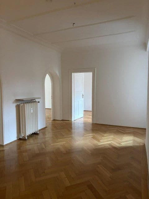 3 bedroom with open-plan kitchen flat to rent, 154 m², München, Bavaria 3 bedroom with open-plan kitchen flat to rent, 154 m², München, Bavaria