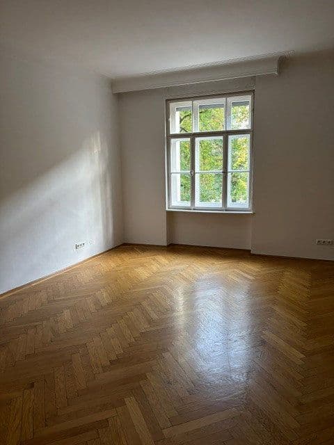 3 bedroom with open-plan kitchen flat to rent, 154 m², München, Bavaria 3 bedroom with open-plan kitchen flat to rent, 154 m², München, Bavaria