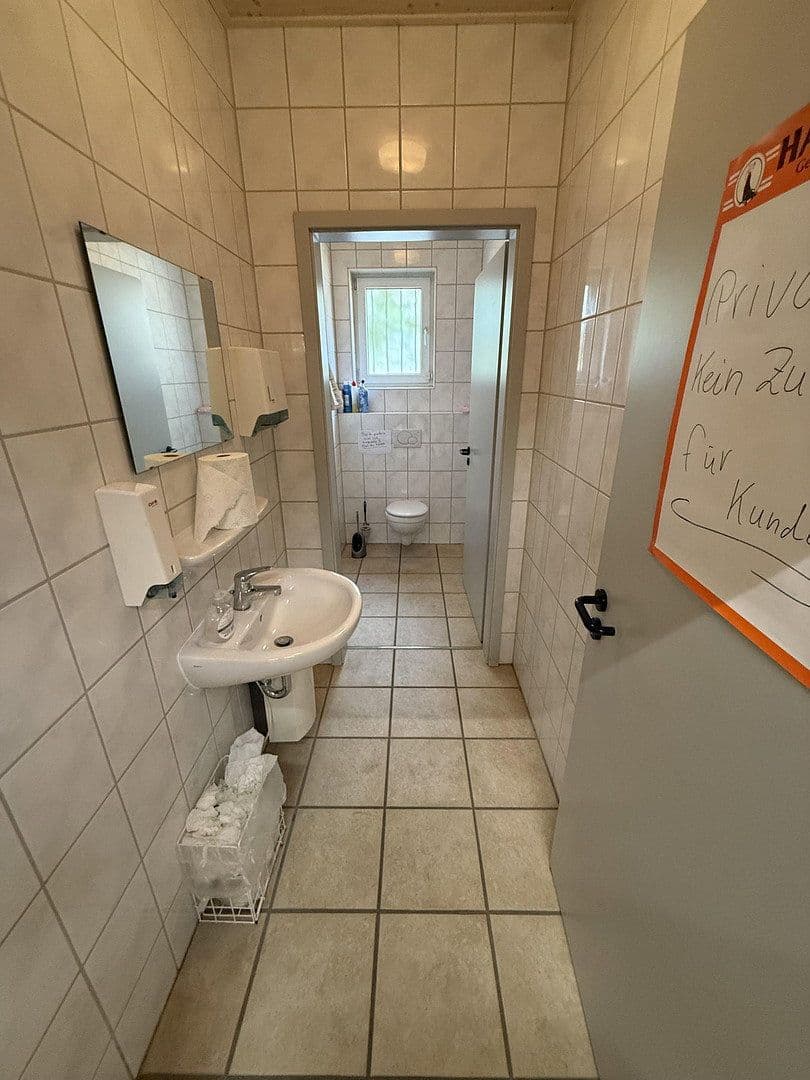 non-residential property for sale, 1,968 m², Angerweiher 5A, Nabburg, Bavaria non-residential property for sale, 1,968 m², Angerweiher 5A, Nabburg, Bavaria