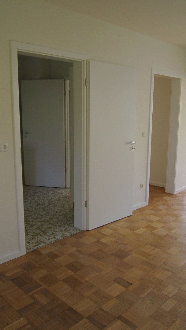 3 bedroom with open-plan kitchen flat to rent, 130 m², Herrenberg, Baden-Württemberg 3 bedroom with open-plan kitchen flat to rent, 130 m², Herrenberg, Baden-Württemberg