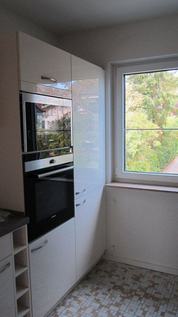 3 bedroom with open-plan kitchen flat to rent, 130 m², Herrenberg, Baden-Württemberg 3 bedroom with open-plan kitchen flat to rent, 130 m², Herrenberg, Baden-Württemberg
