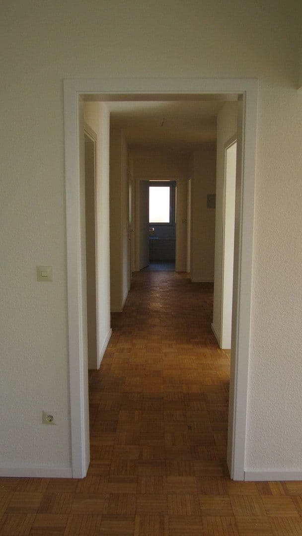 3 bedroom with open-plan kitchen flat to rent, 130 m², Herrenberg, Baden-Württemberg 3 bedroom with open-plan kitchen flat to rent, 130 m², Herrenberg, Baden-Württemberg