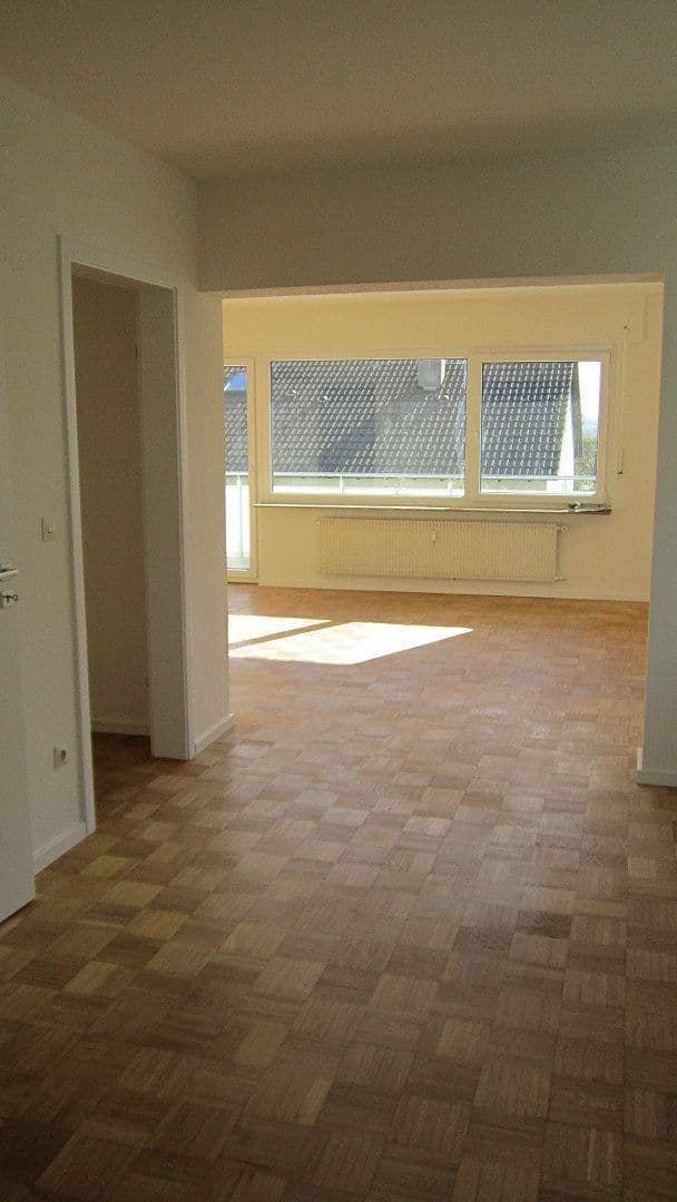 3 bedroom with open-plan kitchen flat to rent, 130 m², Herrenberg, Baden-Württemberg 3 bedroom with open-plan kitchen flat to rent, 130 m², Herrenberg, Baden-Württemberg