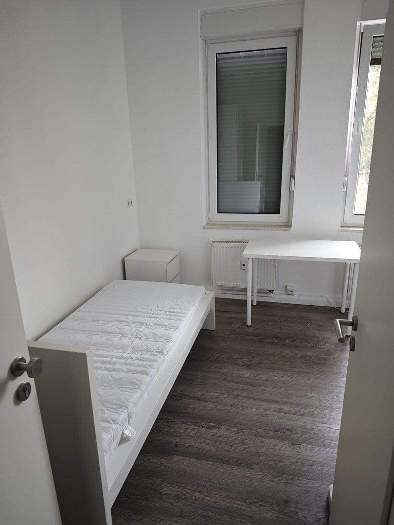 1 bedroom flat to rent, 14 m², Karlsruhe, Baden-Württemberg 1 bedroom flat to rent, 14 m², Karlsruhe, Baden-Württemberg