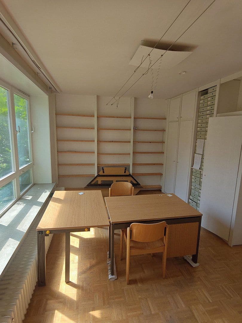 house for sale, 350 m², Soltauer Straße 19, Uelzen, Lower Saxony house for sale, 350 m², Soltauer Straße 19, Uelzen, Lower Saxony