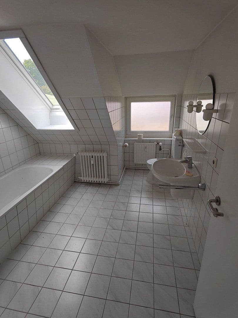 house for sale, 350 m², Soltauer Straße 19, Uelzen, Lower Saxony house for sale, 350 m², Soltauer Straße 19, Uelzen, Lower Saxony