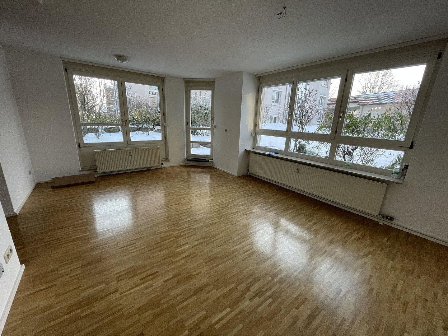 1 bedroom with open-plan kitchen flat to rent, 60 m², Stuttgart, Baden-Württemberg 1 bedroom with open-plan kitchen flat to rent, 60 m², Stuttgart, Baden-Württemberg