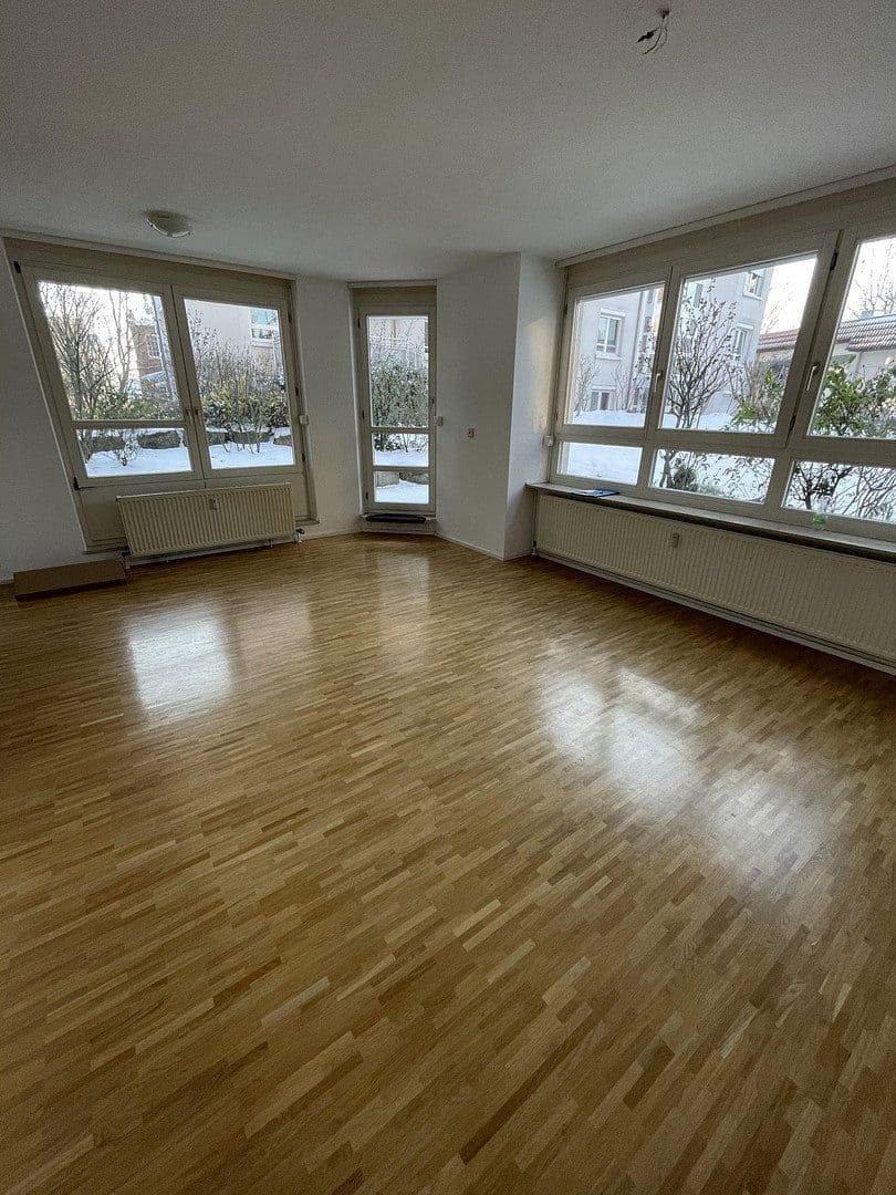 1 bedroom with open-plan kitchen flat to rent, 60 m², Stuttgart, Baden-Württemberg 1 bedroom with open-plan kitchen flat to rent, 60 m², Stuttgart, Baden-Württemberg