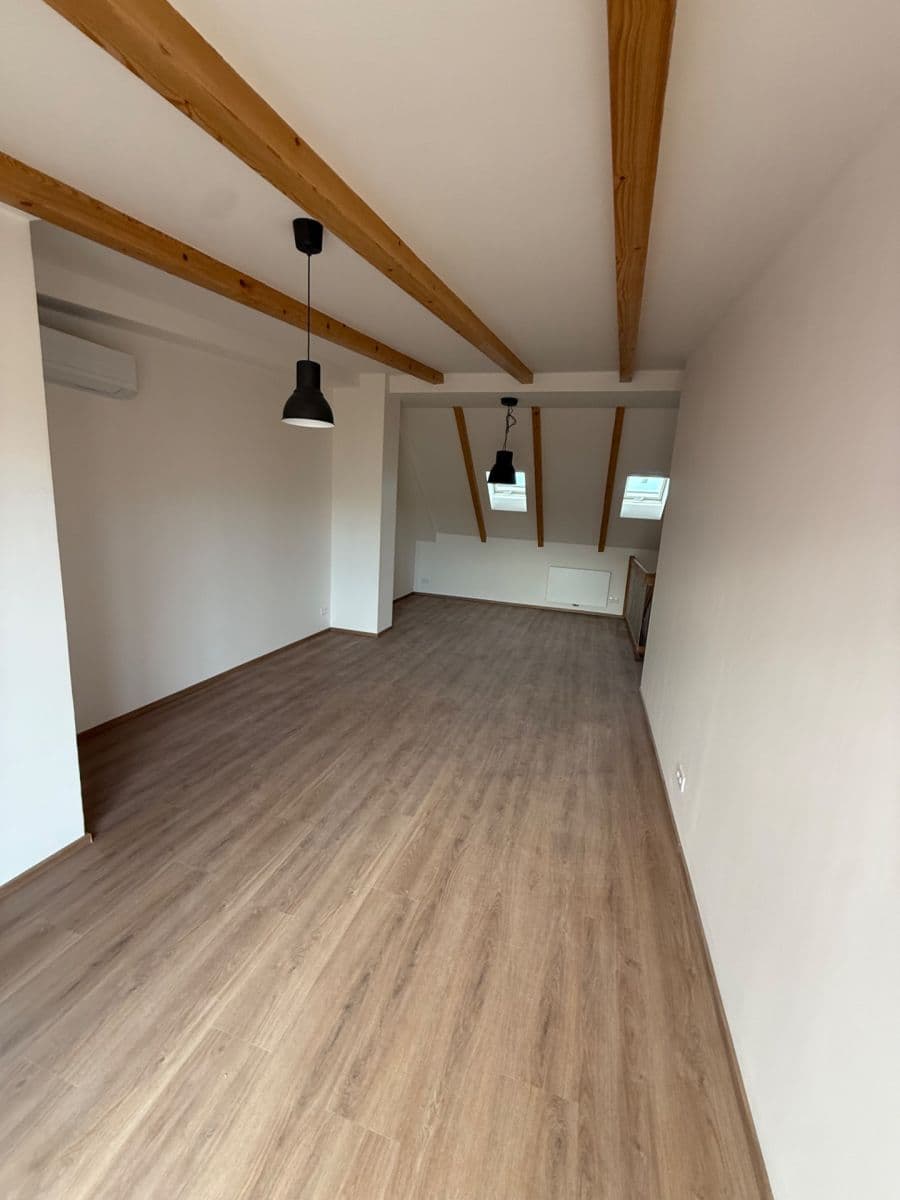 1 bedroom with open-plan kitchen flat to rent, 85 m², Chodská, Prague, Prague 1 bedroom with open-plan kitchen flat to rent, 85 m², Chodská, Prague, Prague