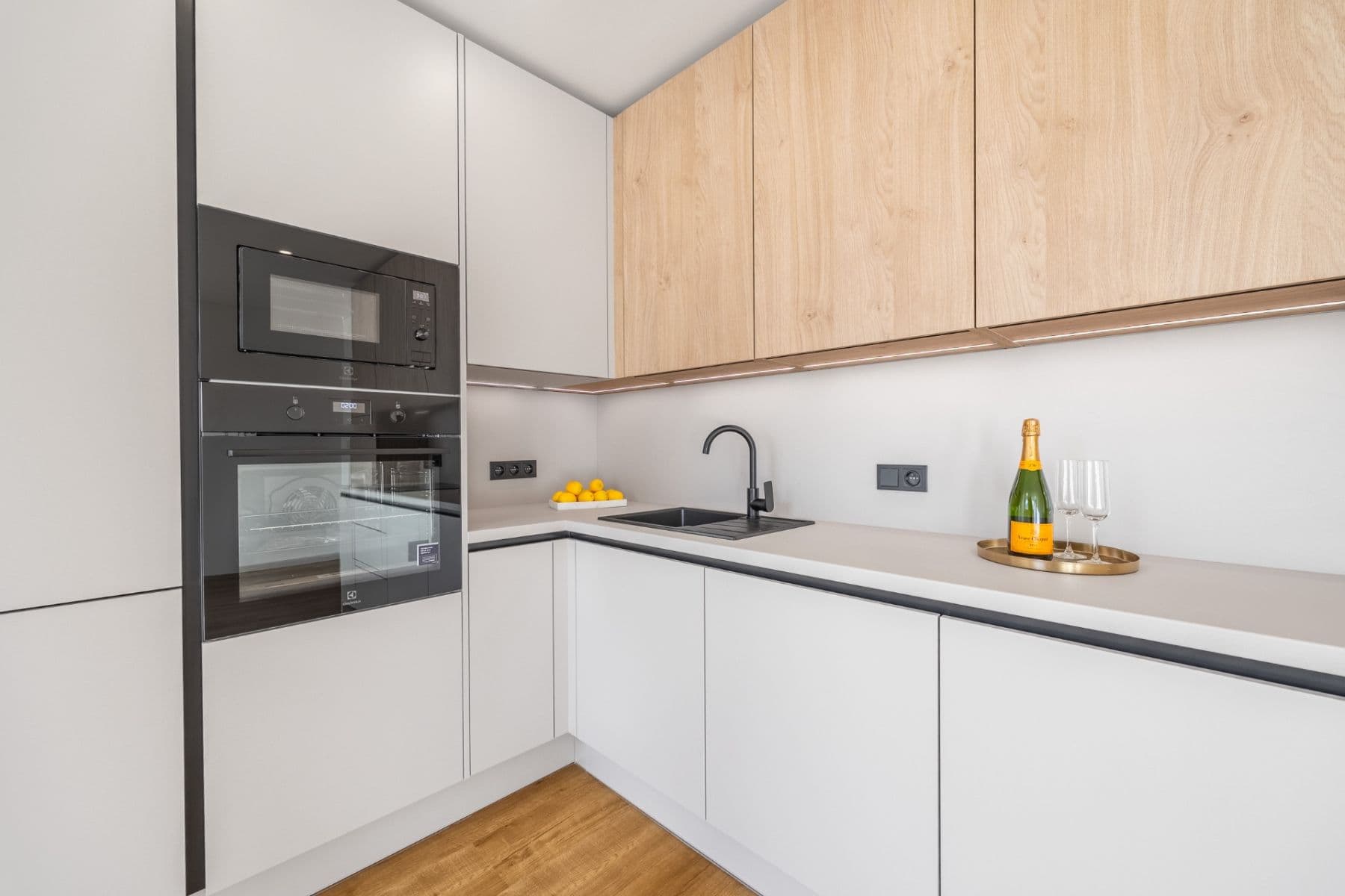 2 bedroom with open-plan kitchen flat for sale, 81 m², Borovanského, Prague, Prague 2 bedroom with open-plan kitchen flat for sale, 81 m², Borovanského, Prague, Prague