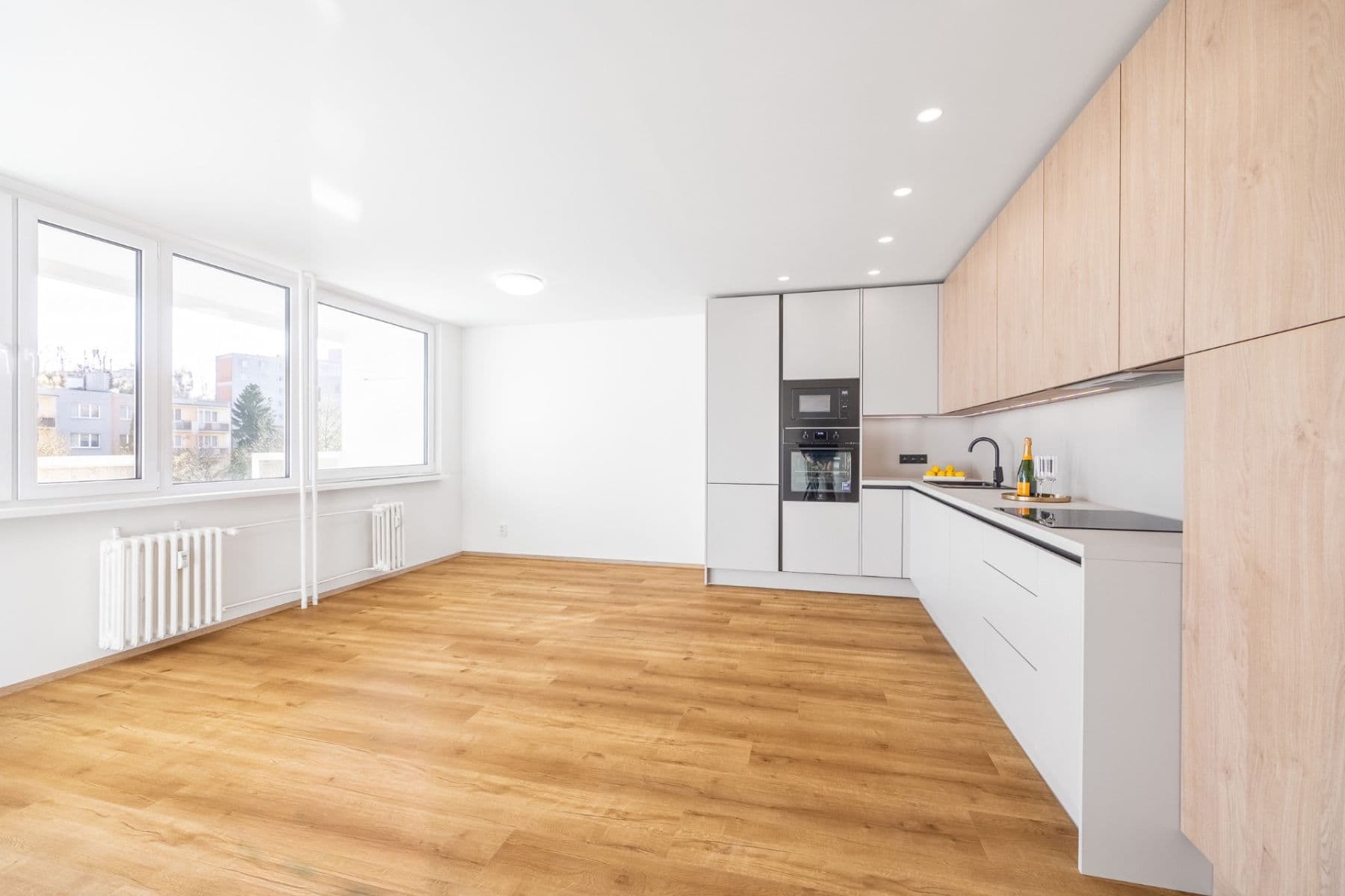2 bedroom with open-plan kitchen flat for sale, 81 m², Borovanského, Prague, Prague 2 bedroom with open-plan kitchen flat for sale, 81 m², Borovanského, Prague, Prague
