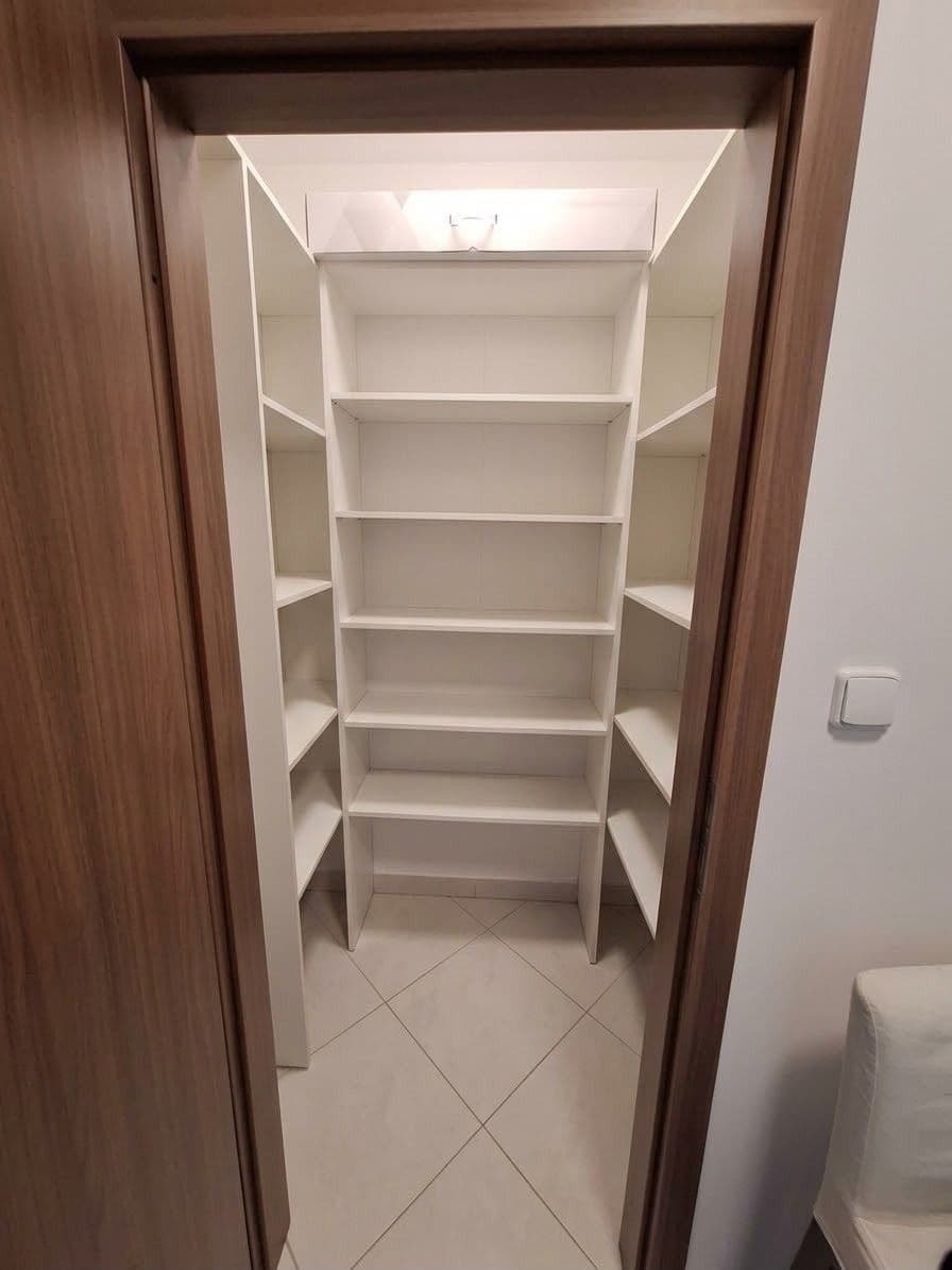 1 bedroom with open-plan kitchen flat to rent, 55 m², Pod Harfou, Prague, Prague 1 bedroom with open-plan kitchen flat to rent, 55 m², Pod Harfou, Prague, Prague