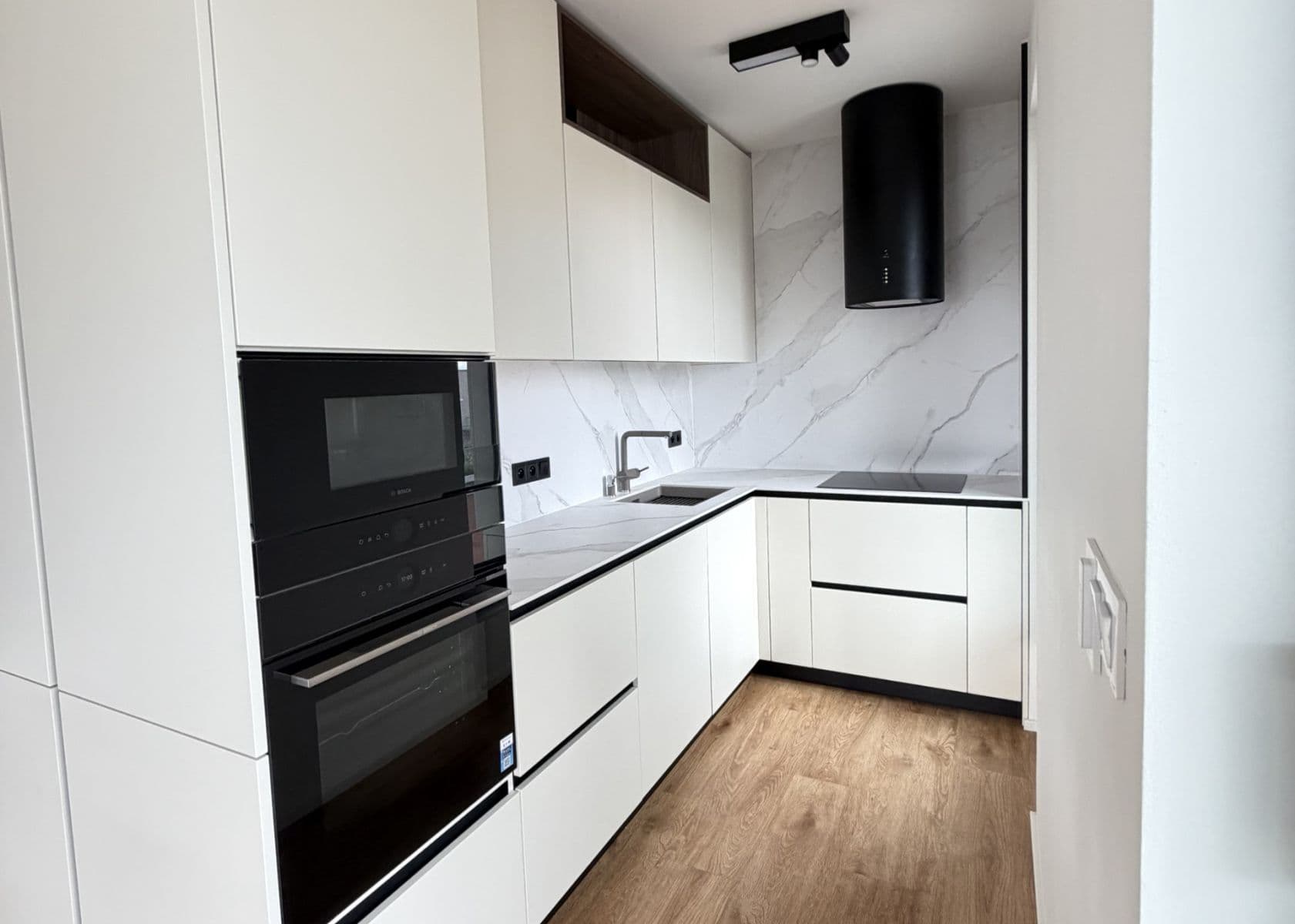 1 bedroom with open-plan kitchen flat to rent, 65 m², Jana Želivského, Prague, Prague 1 bedroom with open-plan kitchen flat to rent, 65 m², Jana Želivského, Prague, Prague