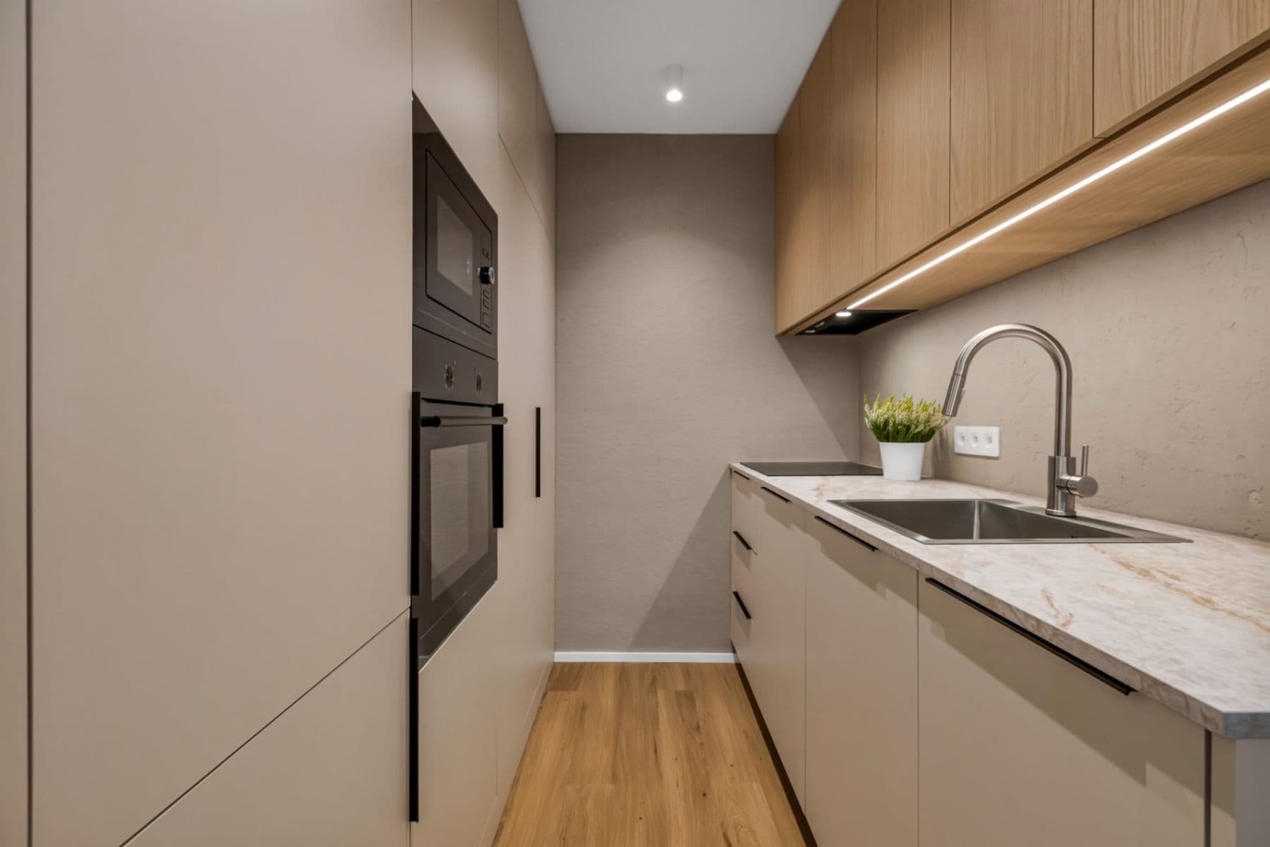 1 bedroom with open-plan kitchen flat for sale, 47 m², Tenisová, Prague, Prague 1 bedroom with open-plan kitchen flat for sale, 47 m², Tenisová, Prague, Prague