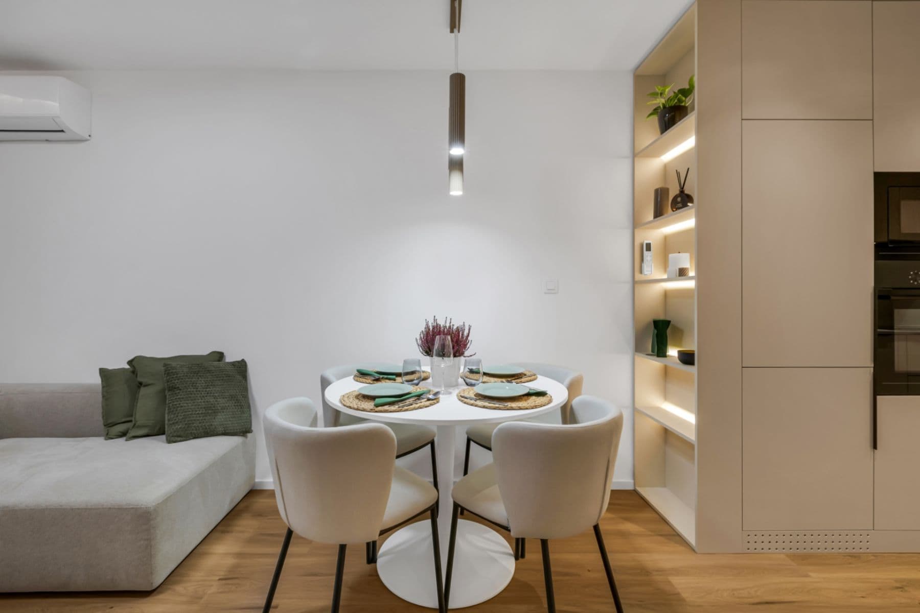 1 bedroom with open-plan kitchen flat for sale, 47 m², Tenisová, Prague, Prague 1 bedroom with open-plan kitchen flat for sale, 47 m², Tenisová, Prague, Prague