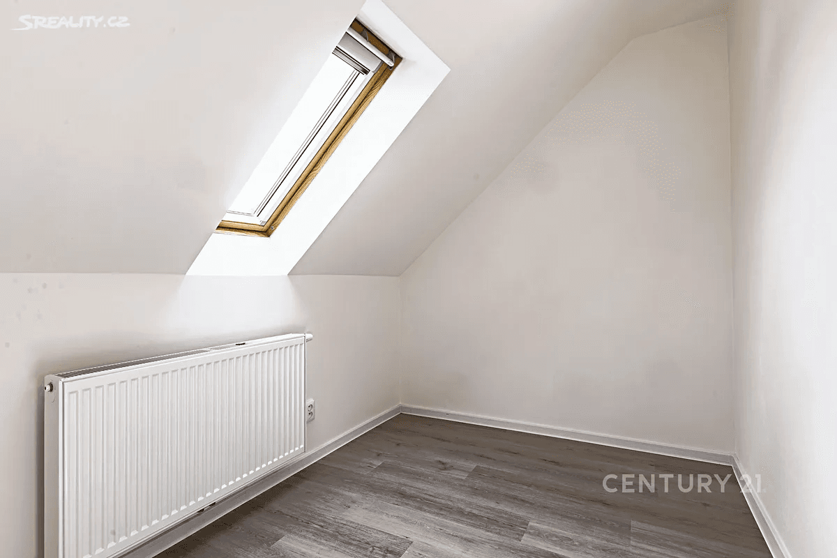 1 bedroom with open-plan kitchen flat to rent, 33 m², Humna, Kladno, Středočeský Region 1 bedroom with open-plan kitchen flat to rent, 33 m², Humna, Kladno, Středočeský Region