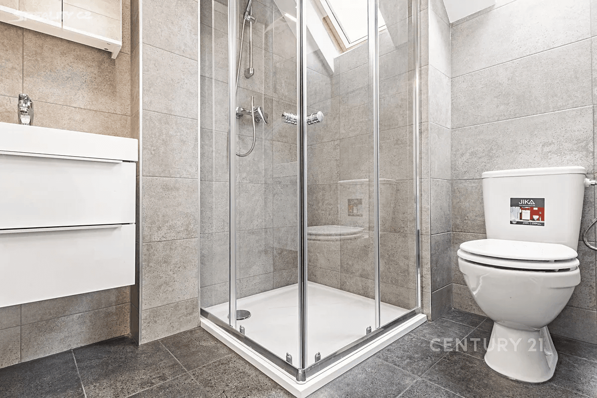 1 bedroom with open-plan kitchen flat to rent, 33 m², Humna, Kladno, Středočeský Region 1 bedroom with open-plan kitchen flat to rent, 33 m², Humna, Kladno, Středočeský Region