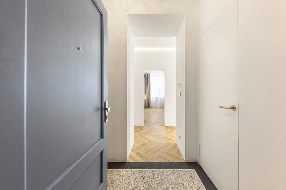 1 bedroom with open-plan kitchen flat for sale, 60 m², Jeseniova, Prague, Prague 1 bedroom with open-plan kitchen flat for sale, 60 m², Jeseniova, Prague, Prague