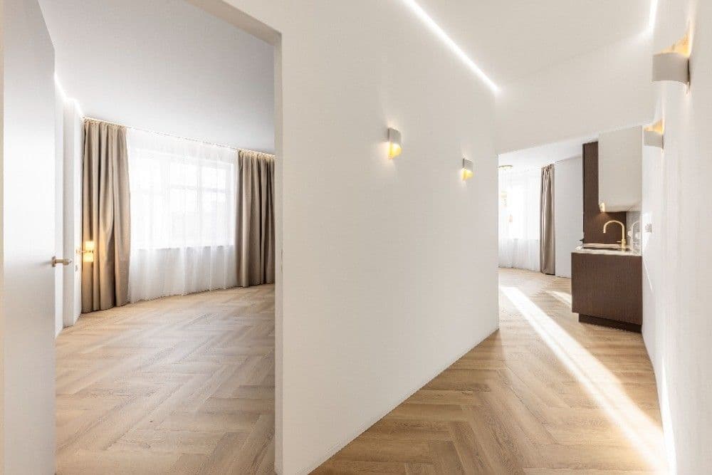 1 bedroom with open-plan kitchen flat for sale, 60 m², Jeseniova, Prague, Prague 1 bedroom with open-plan kitchen flat for sale, 60 m², Jeseniova, Prague, Prague