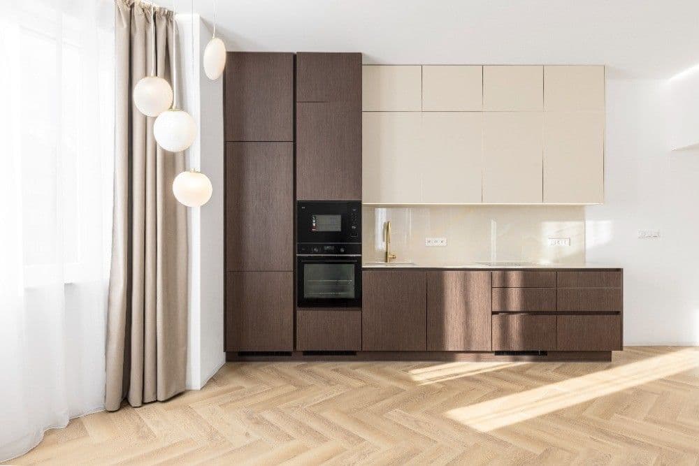 1 bedroom with open-plan kitchen flat for sale, 60 m², Jeseniova, Prague, Prague 1 bedroom with open-plan kitchen flat for sale, 60 m², Jeseniova, Prague, Prague