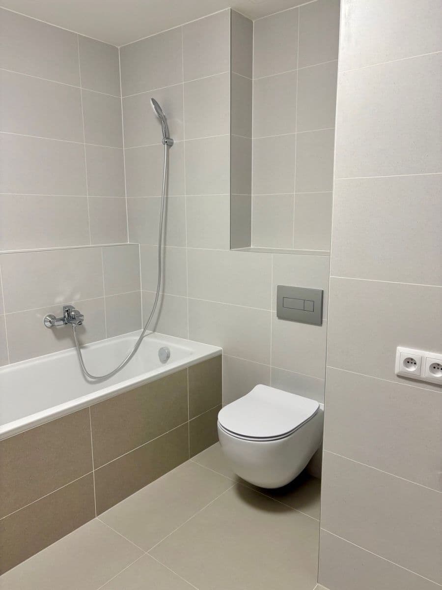 2 bedroom with open-plan kitchen flat to rent, 69 m², Josefa Truhláře, Brandýs nad Labem-Stará Boleslav, Středočeský Region 2 bedroom with open-plan kitchen flat to rent, 69 m², Josefa Truhláře, Brandýs nad Labem-Stará Boleslav, Středočeský Region