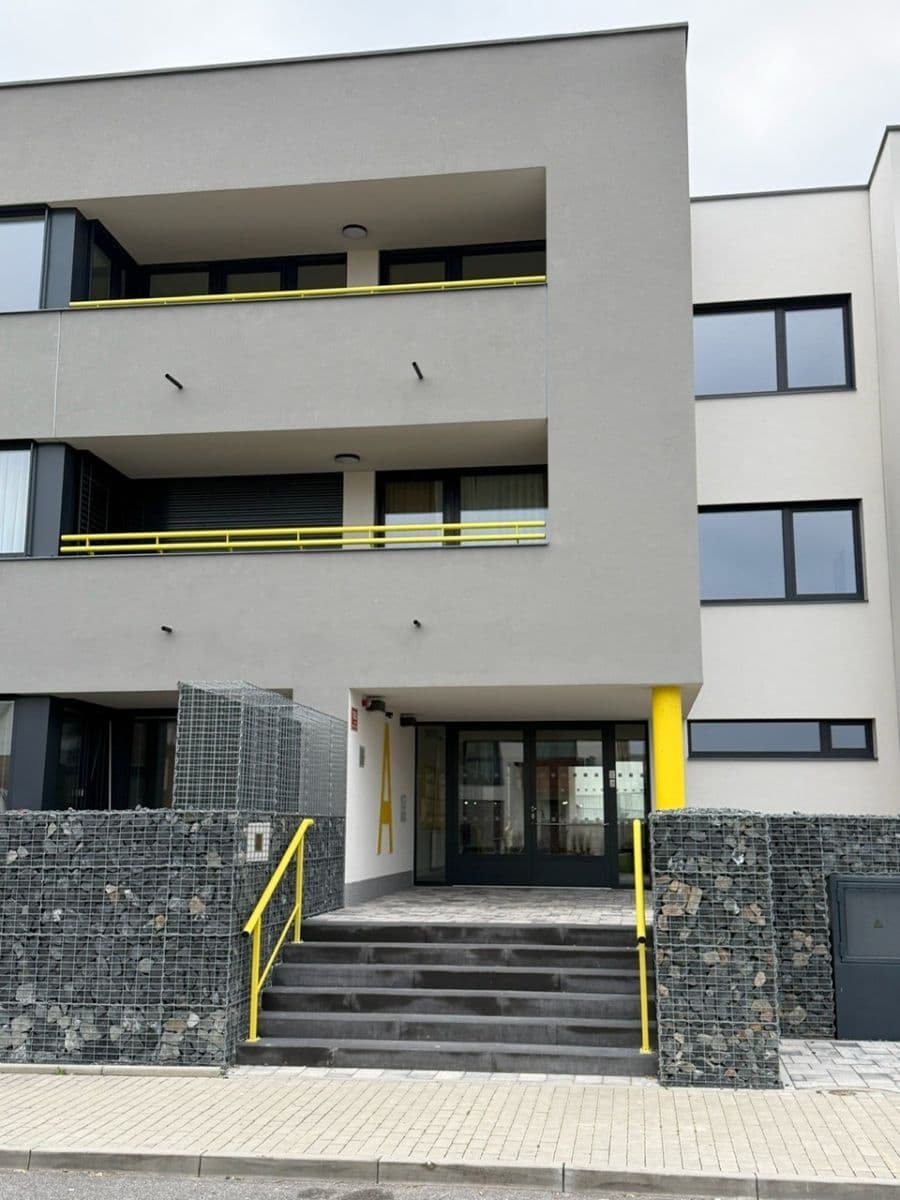 2 bedroom with open-plan kitchen flat to rent, 69 m², Josefa Truhláře, Brandýs nad Labem-Stará Boleslav, Středočeský Region 2 bedroom with open-plan kitchen flat to rent, 69 m², Josefa Truhláře, Brandýs nad Labem-Stará Boleslav, Středočeský Region