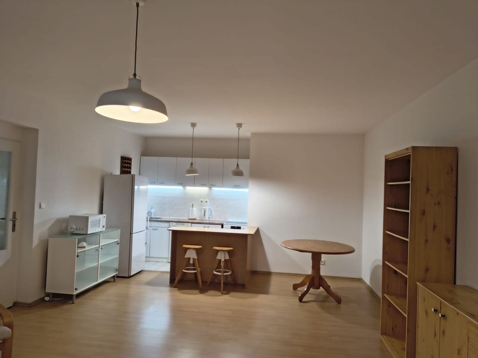1 bedroom with open-plan kitchen flat to rent, 66 m², Josefa Kočího, Prague, Prague 1 bedroom with open-plan kitchen flat to rent, 66 m², Josefa Kočího, Prague, Prague