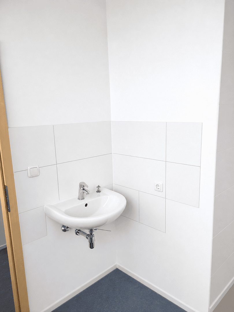 non-residential property to rent, 518 m², Siemensstr. 6, Landsberg am Lech, Bavaria non-residential property to rent, 518 m², Siemensstr. 6, Landsberg am Lech, Bavaria