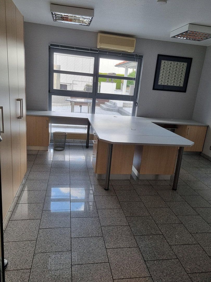 office to rent, 206 m², Altdorf, Baden-Württemberg office to rent, 206 m², Altdorf, Baden-Württemberg