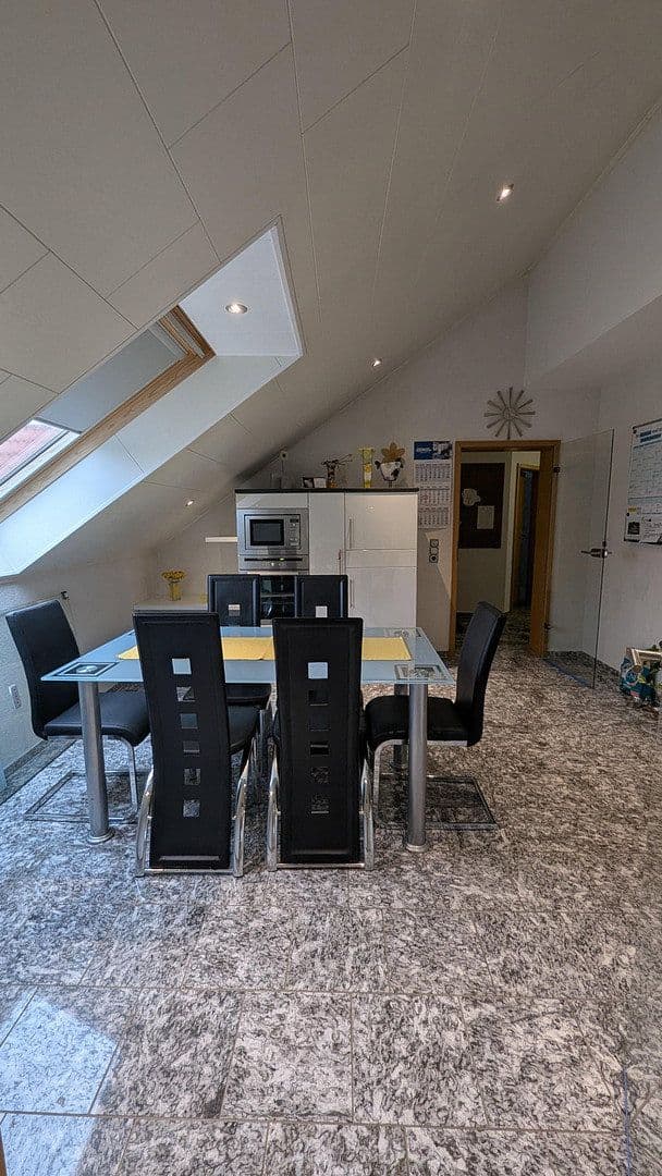 4 bedroom flat to rent, 186 m², Flörsheim-Dalsheim, Rhineland-Palatinate 4 bedroom flat to rent, 186 m², Flörsheim-Dalsheim, Rhineland-Palatinate
