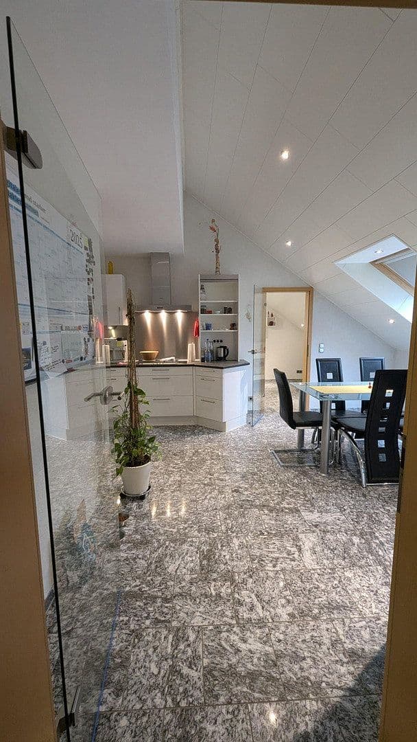 4 bedroom flat to rent, 186 m², Flörsheim-Dalsheim, Rhineland-Palatinate 4 bedroom flat to rent, 186 m², Flörsheim-Dalsheim, Rhineland-Palatinate
