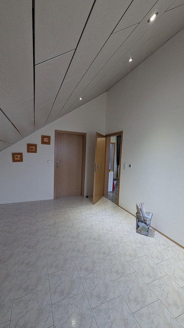 4 bedroom flat to rent, 186 m², Flörsheim-Dalsheim, Rhineland-Palatinate 4 bedroom flat to rent, 186 m², Flörsheim-Dalsheim, Rhineland-Palatinate