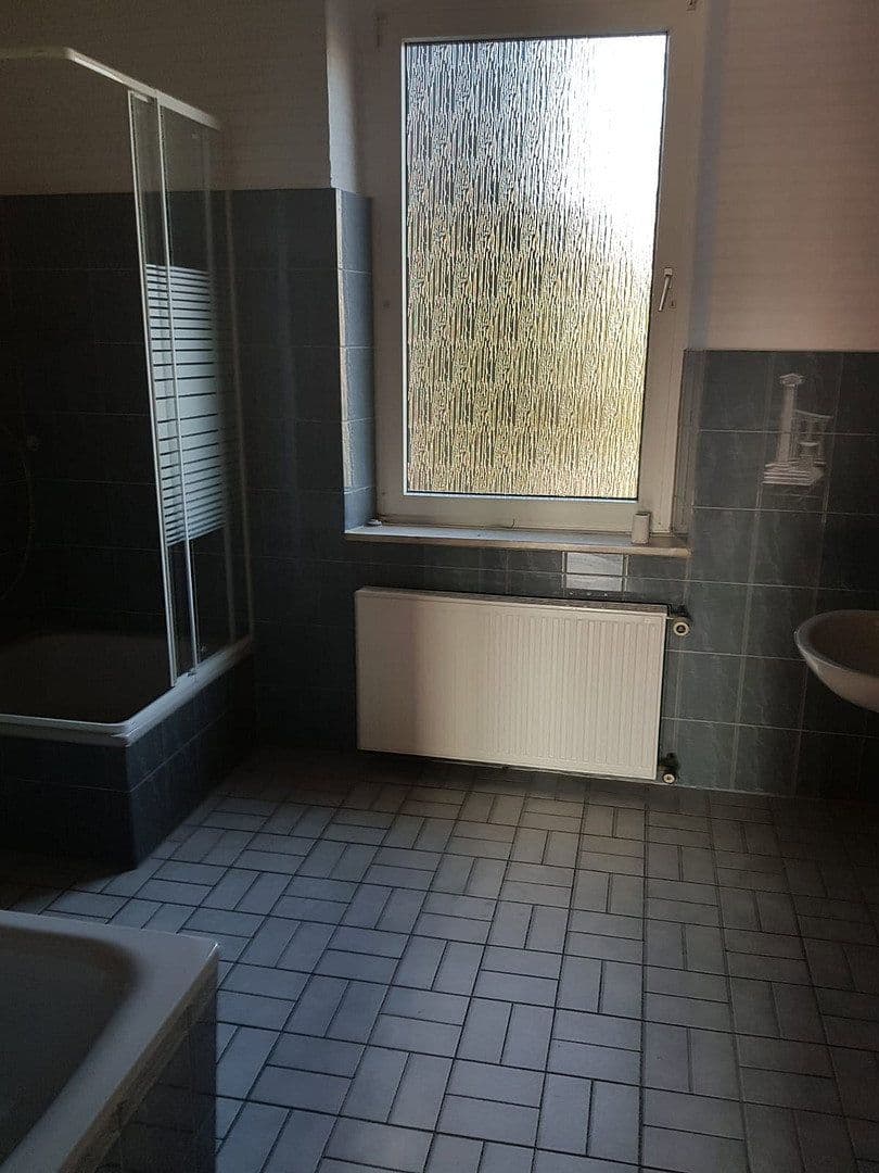 3 bedroom flat to rent, 72 m², Ziegelhorststraße 45, Duisburg, North Rhine-Westphalia 3 bedroom flat to rent, 72 m², Ziegelhorststraße 45, Duisburg, North Rhine-Westphalia