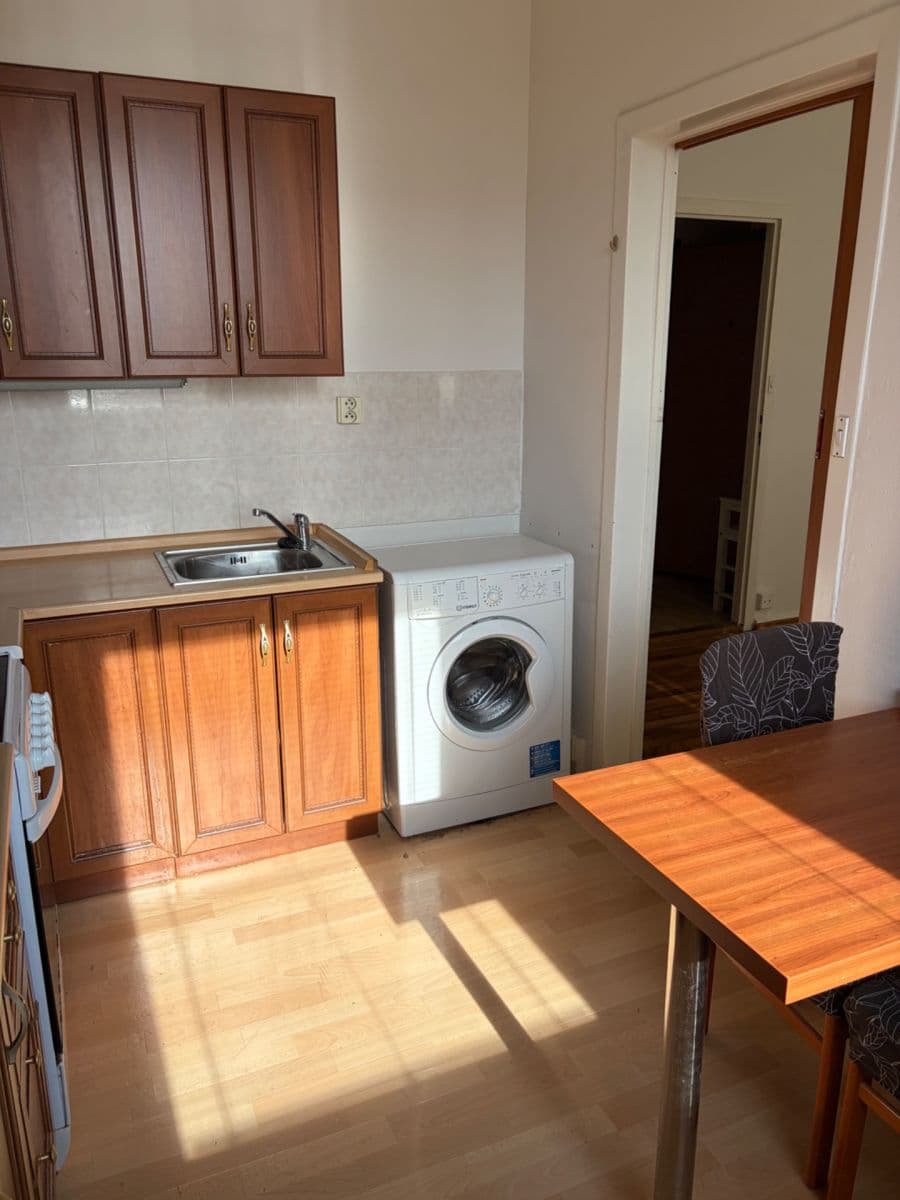2 bedroom flat to rent, 43 m², Skupova, Olomouc, Olomoucký Region 2 bedroom flat to rent, 43 m², Skupova, Olomouc, Olomoucký Region