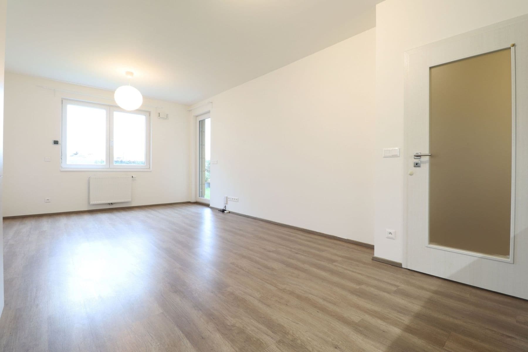 1 bedroom with open-plan kitchen flat to rent, 53 m², Svatošových, Prague, Prague 1 bedroom with open-plan kitchen flat to rent, 53 m², Svatošových, Prague, Prague