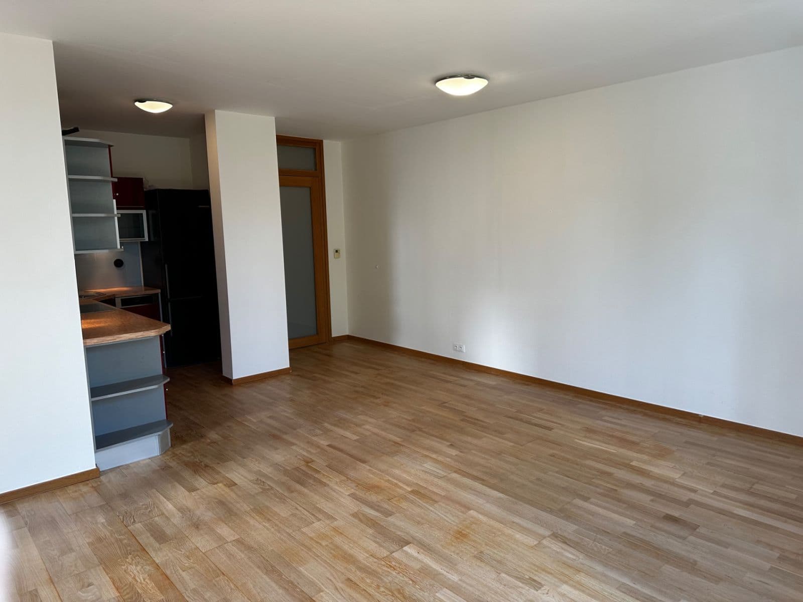 1 bedroom with open-plan kitchen flat to rent, 66 m², Valečovská, Prague, Prague 1 bedroom with open-plan kitchen flat to rent, 66 m², Valečovská, Prague, Prague