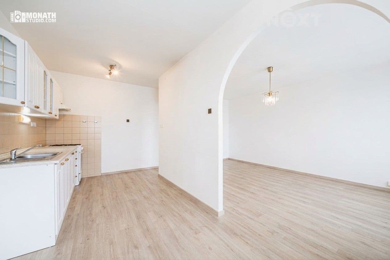 2 bedroom with open-plan kitchen flat to rent, 75 m², Jažlovická, Prague, Prague 2 bedroom with open-plan kitchen flat to rent, 75 m², Jažlovická, Prague, Prague