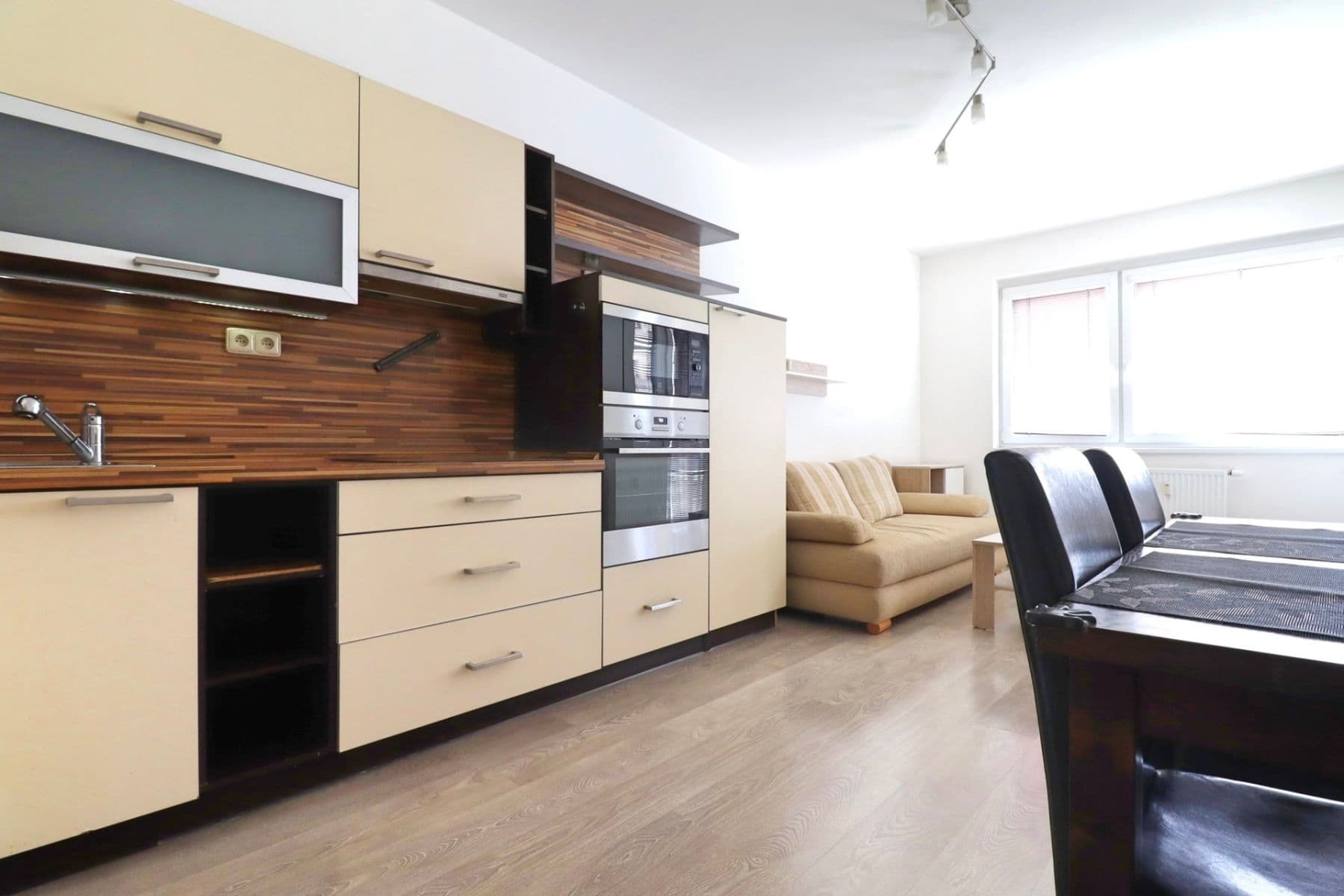 1 bedroom with open-plan kitchen flat to rent, 45 m², Zakšínská, Prague, Prague 1 bedroom with open-plan kitchen flat to rent, 45 m², Zakšínská, Prague, Prague