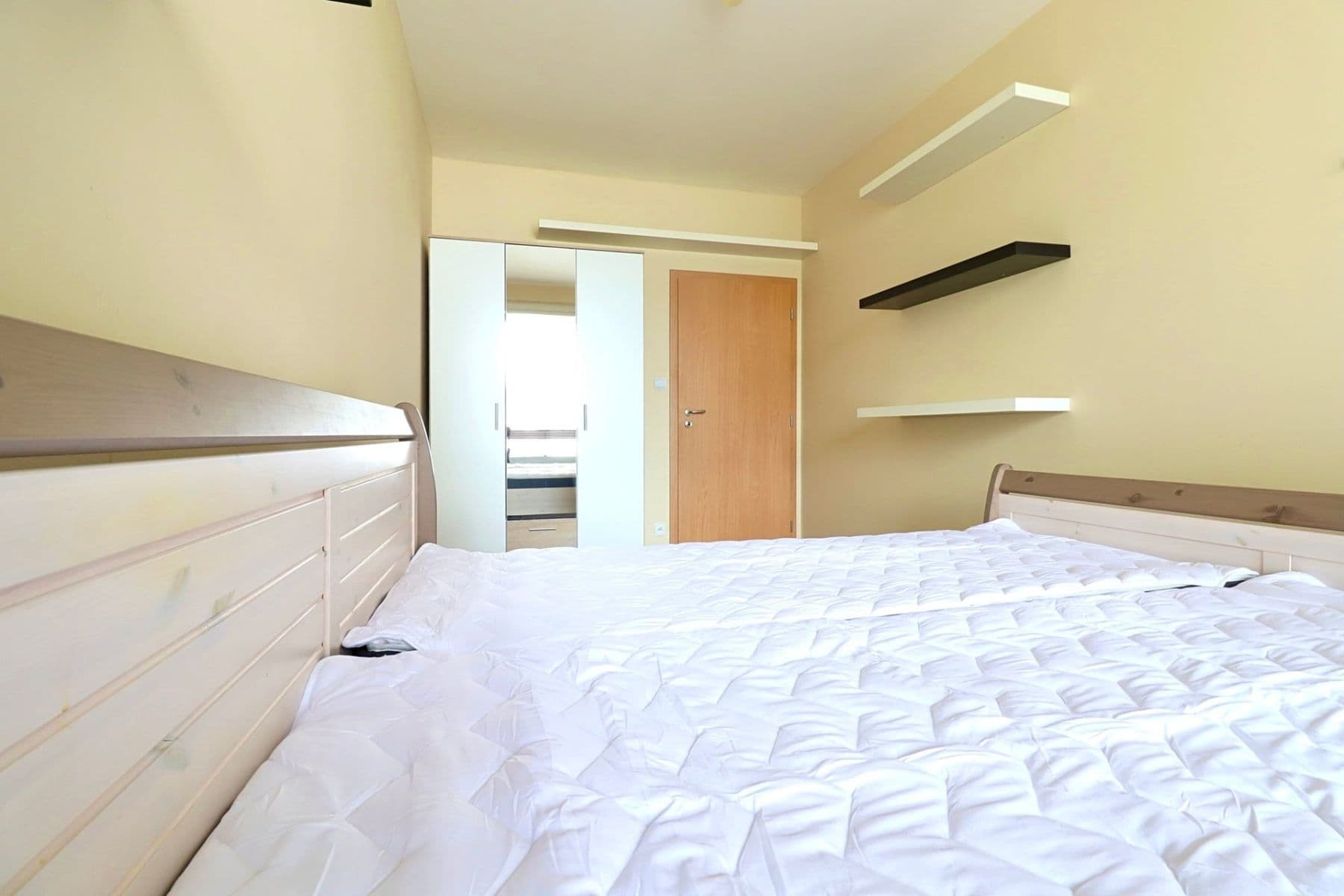 1 bedroom with open-plan kitchen flat to rent, 45 m², Zakšínská, Prague, Prague 1 bedroom with open-plan kitchen flat to rent, 45 m², Zakšínská, Prague, Prague