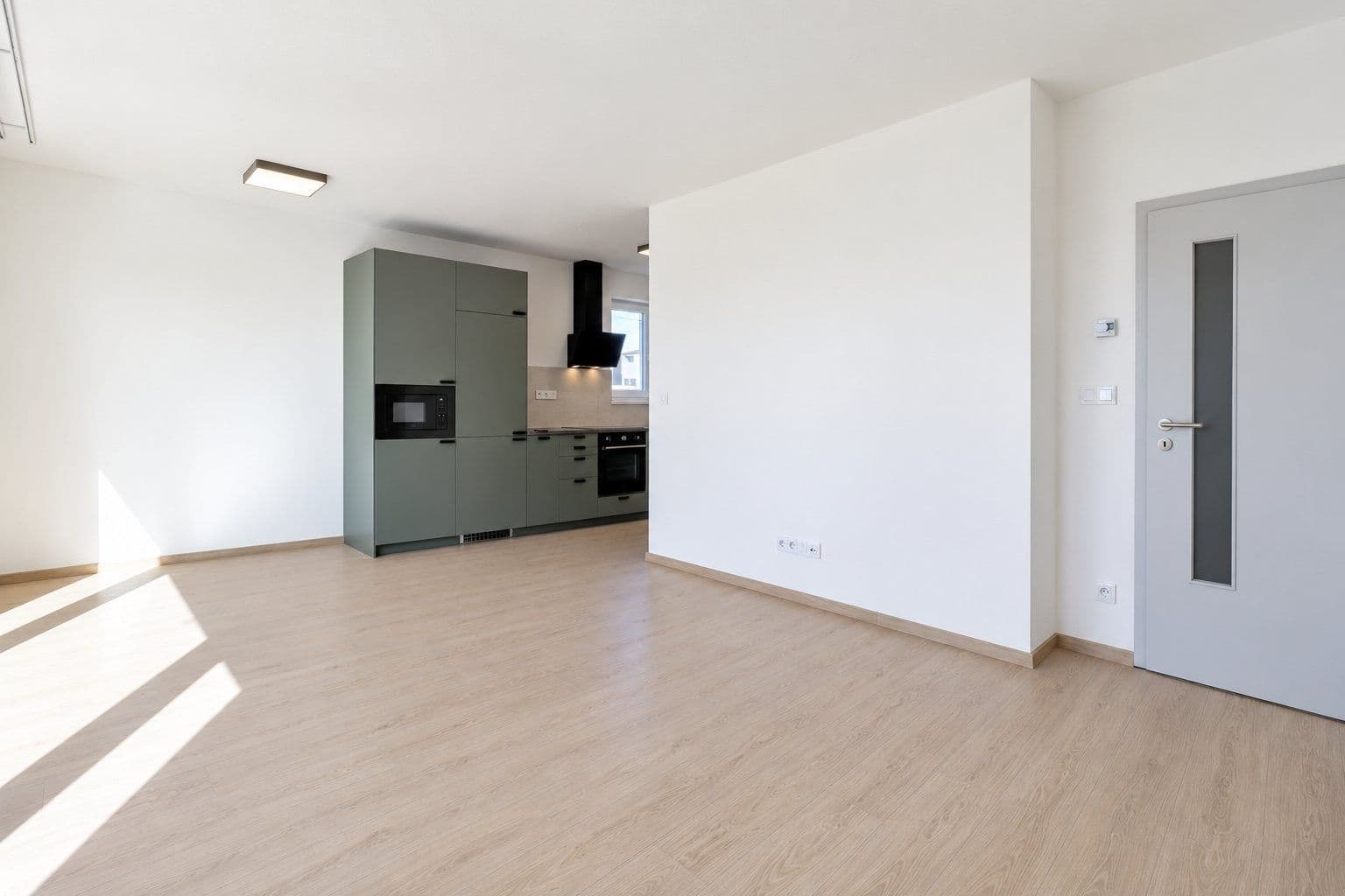 1 bedroom with open-plan kitchen flat to rent, 47 m², Zahradní, Plzeň, Plzeňský Region 1 bedroom with open-plan kitchen flat to rent, 47 m², Zahradní, Plzeň, Plzeňský Region