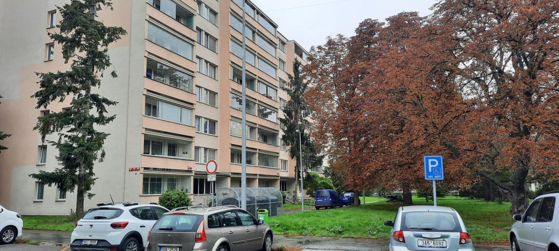 1 bedroom with open-plan kitchen flat to rent, 40 m², U Sluncové, Prague, Prague 1 bedroom with open-plan kitchen flat to rent, 40 m², U Sluncové, Prague, Prague